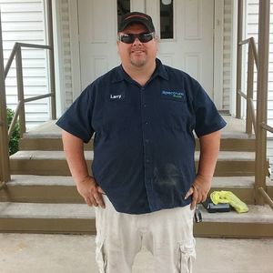 Meet your Posher, Larry